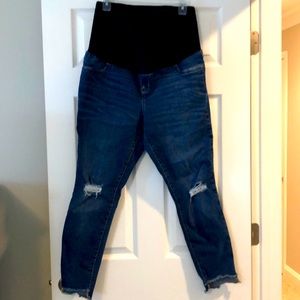 Maternity skinny jeans